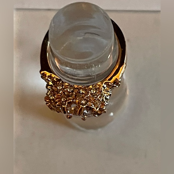 Evbea Rose Goldplated Skull Ring Size 6 - Picture 4 of 11